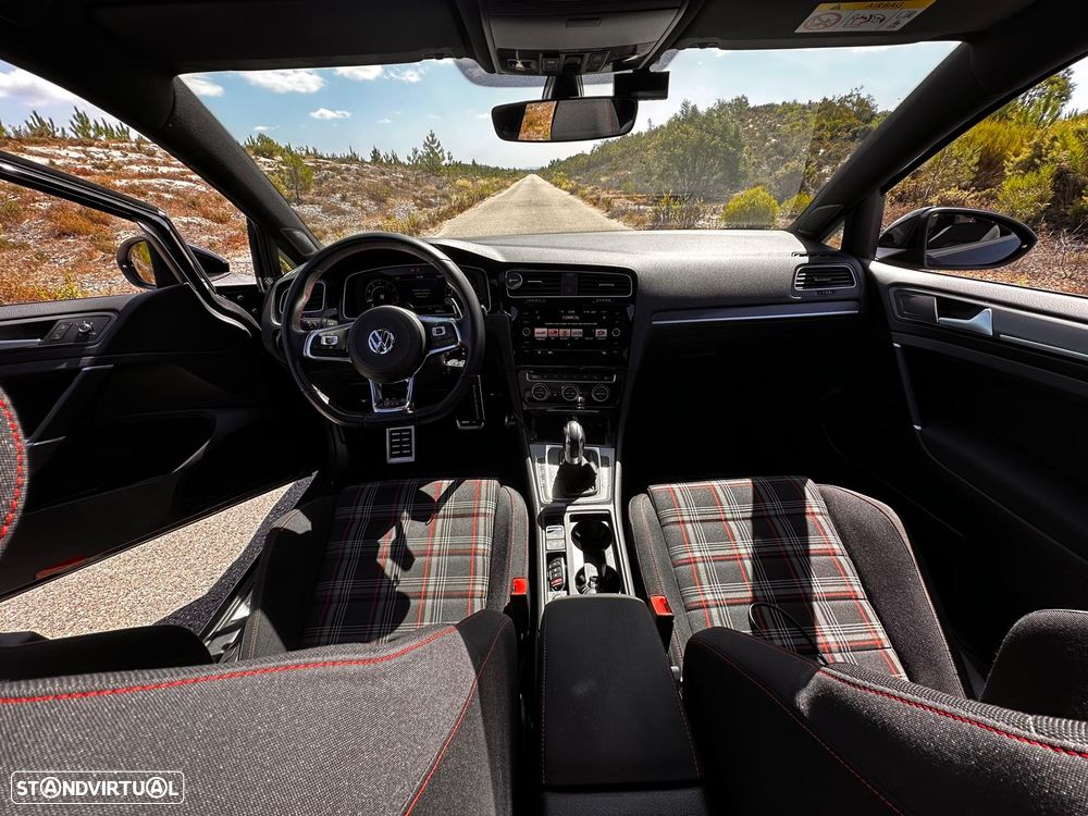 VW Golf GTI 2.0 TSI OPF DSG Performance - 11