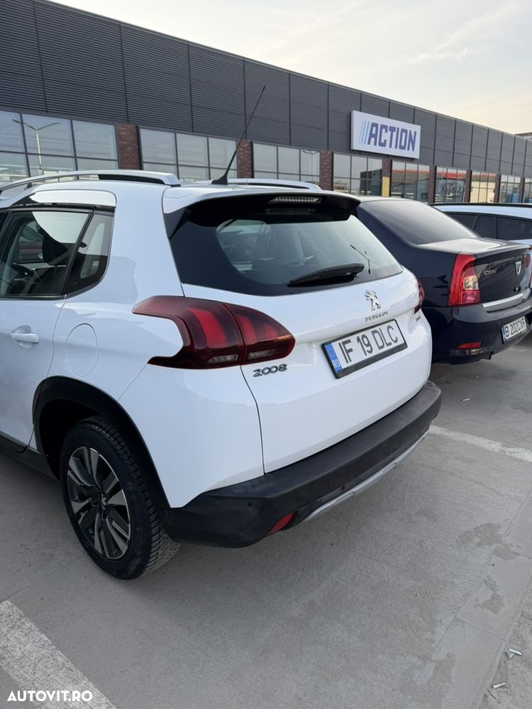 Peugeot 2008 PureTech 110 GPF Stop&Start EAT6 Allure - 4