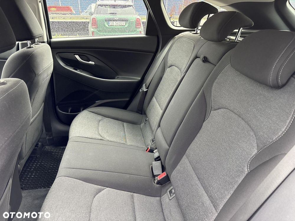 Hyundai i30 1.5 DPI Smart - 16