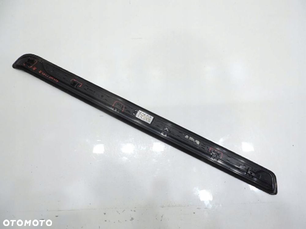 LISTWA NAKŁADKA PROGU PRAWA BMW E81 LIFT - 11