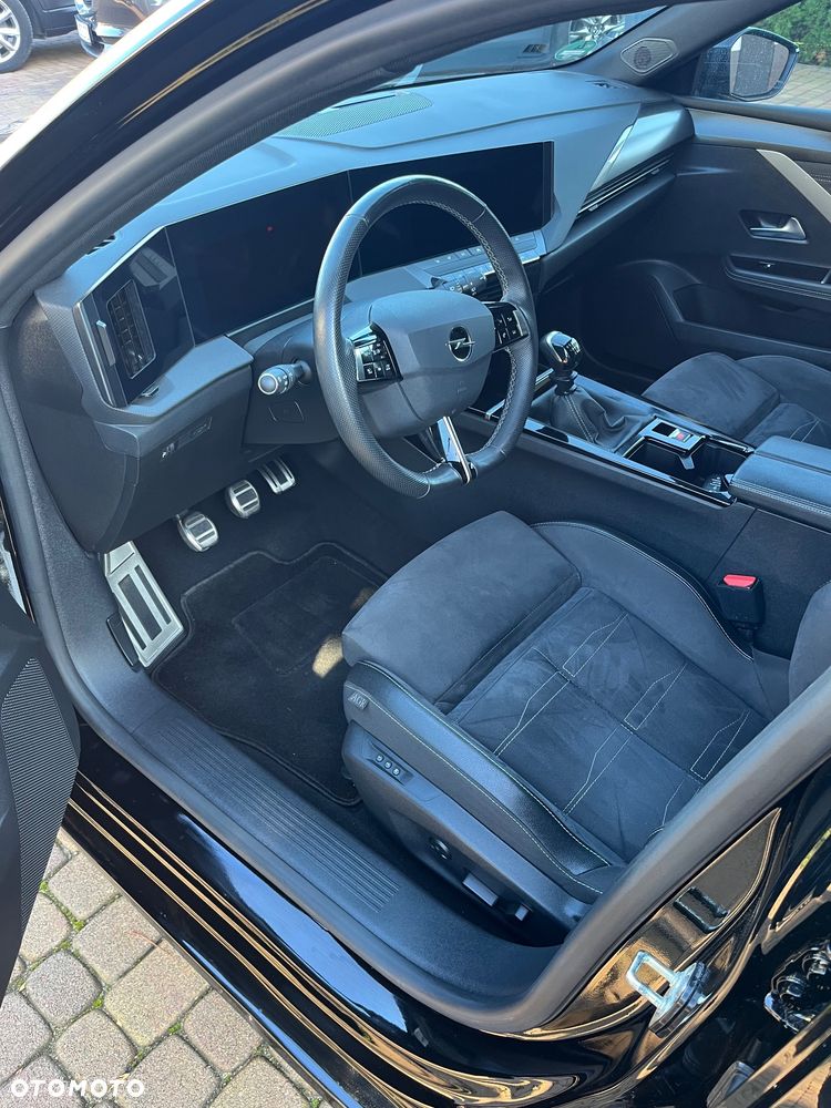 Opel Astra 1.2 Turbo GS Line - 9