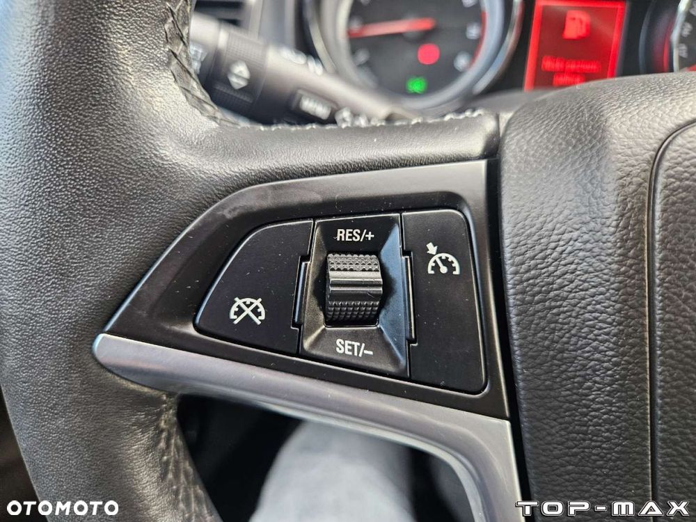 Opel Astra - 33