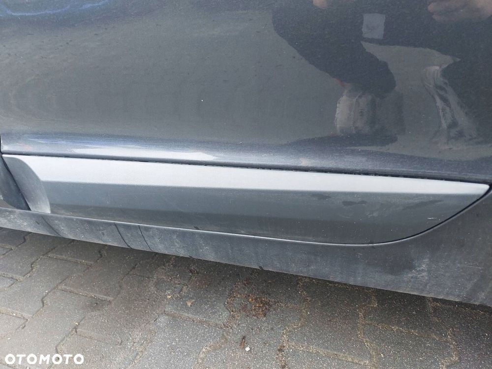 DRZWI KOMPLETNE LEWY TYŁ RENAULT MEGANE III TEB66 - 2