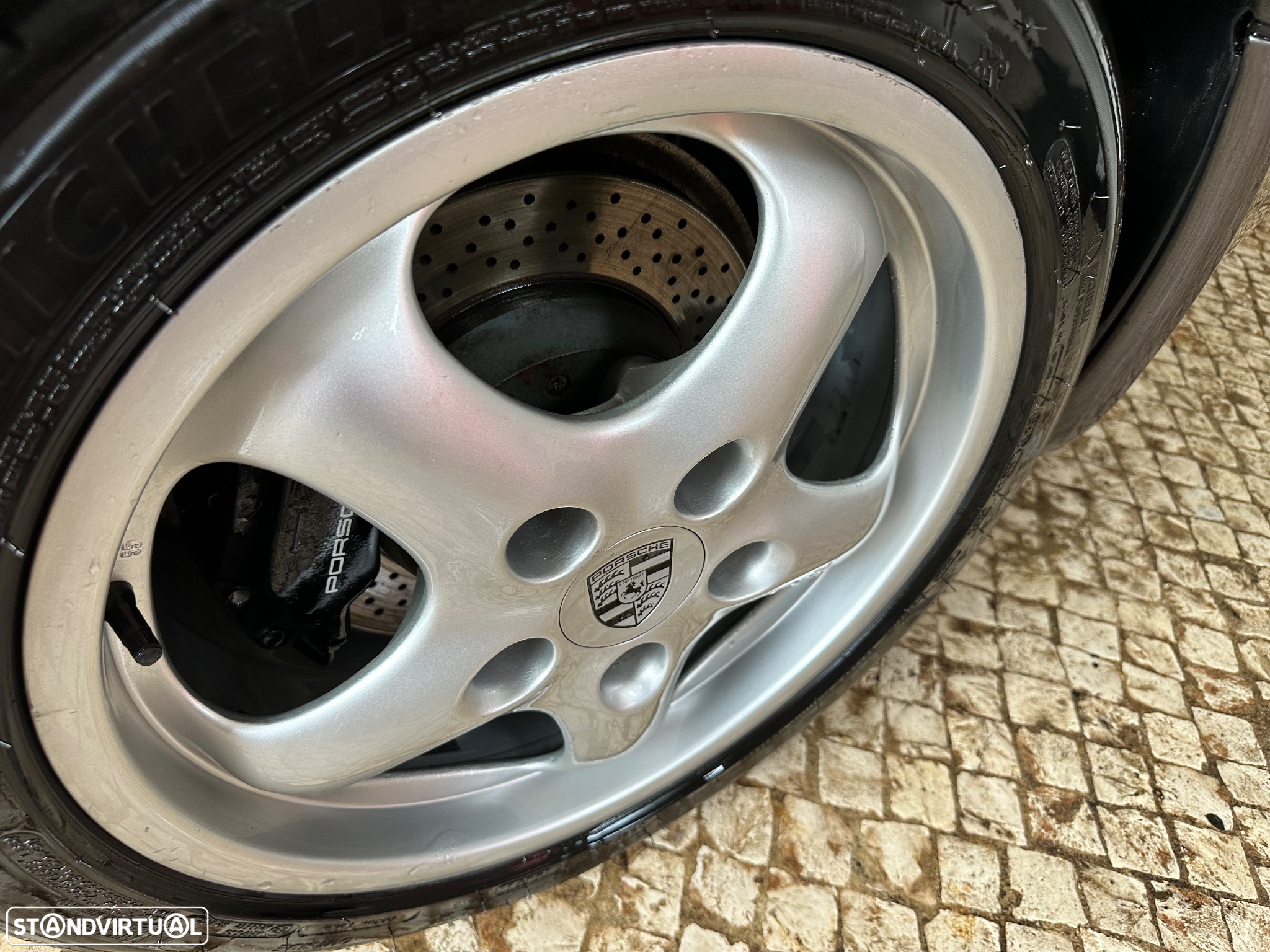 Porsche 911 (993) Coupé 3.6 Carrera 2 - 23