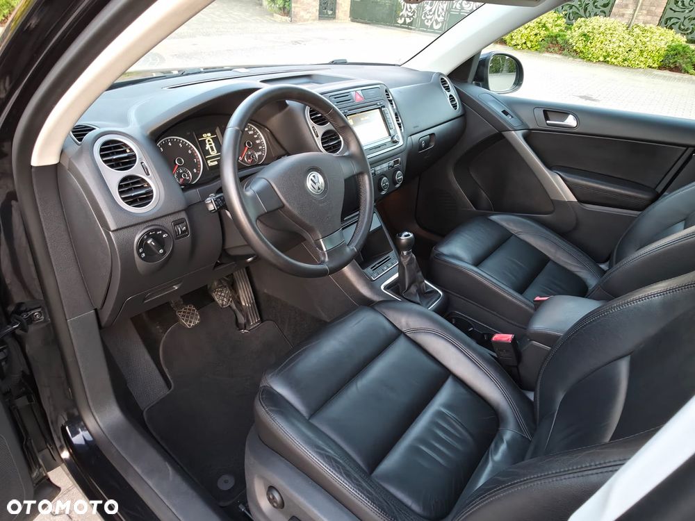Volkswagen Tiguan 2.0 TSI 4Motion Trend & Fun - 17
