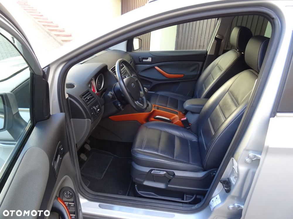 Ford Kuga 2.0 TDCi 2x4 Trend - 6