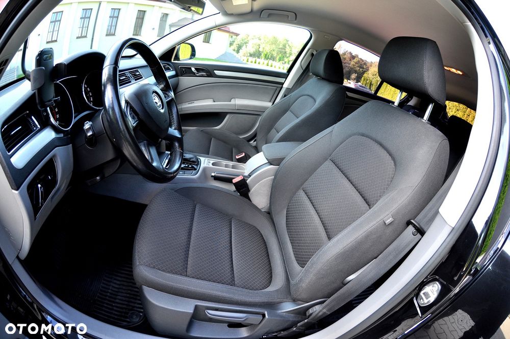 Skoda Superb 2.0 TDI 4x4 Ambition DSG - 15