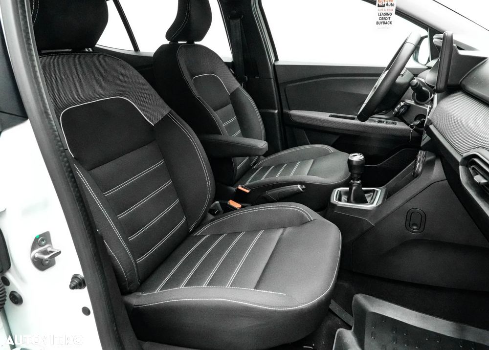Dacia Logan TCe 90 Essential - 15