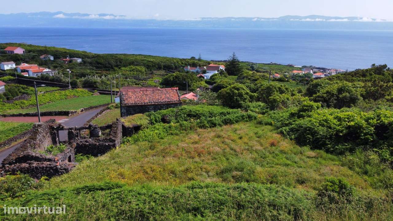 Ruína com Potencial Turístico e Vistas Deslumbrantes na Ilha do Pico - Grande imagem: 5/29