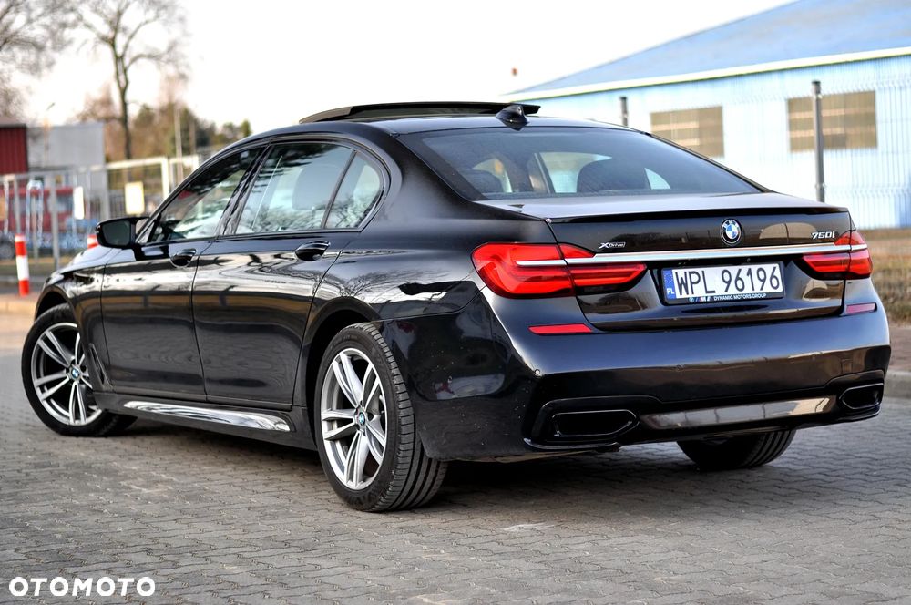 BMW Seria 7 - 10