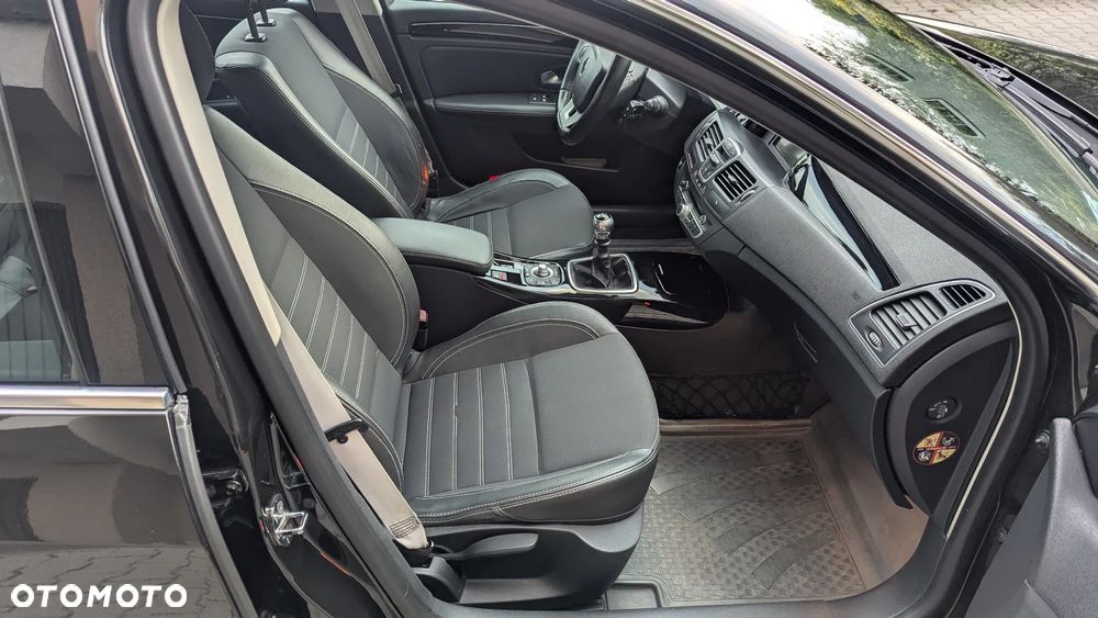Renault Laguna 2.0 dCi Bose Edition - 15