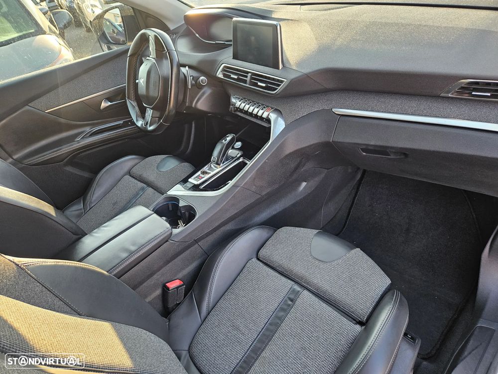 Peugeot 3008 BlueHDi 130 Stop & Start EAT8 Allure Pack - 5