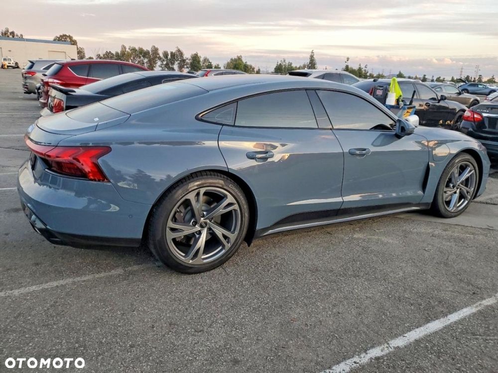 Audi e-tron GT - 5