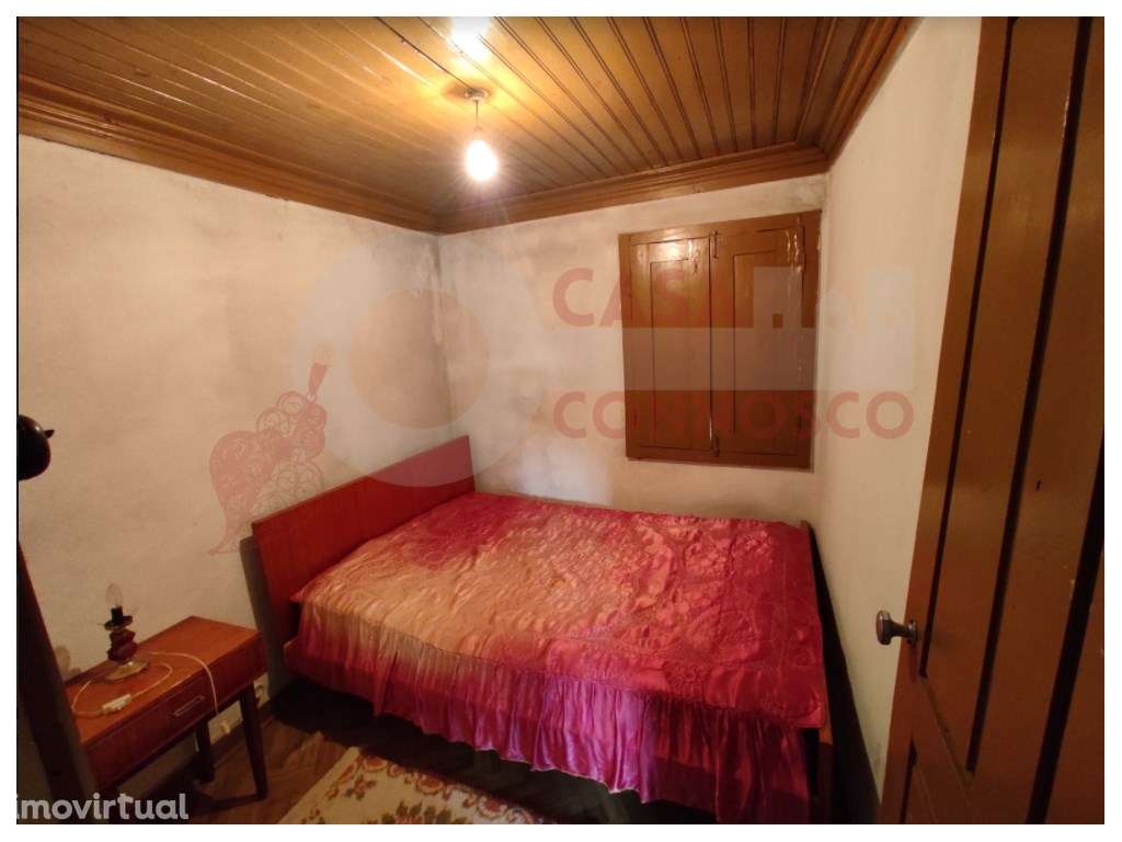 2 Casas com pátio e terreno - Grande imagem: 5/6