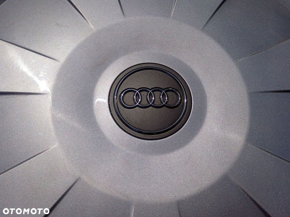 oryginalne kołpaki Audi 16 cali 8V0601147D - 3