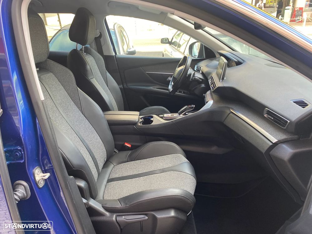 Peugeot 3008 PureTech 130 Stop & Start GPF EAT8 Allure - 28