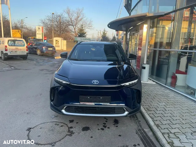 Toyota BZ4X 160 KW AWD (4x4) Luxury - 3