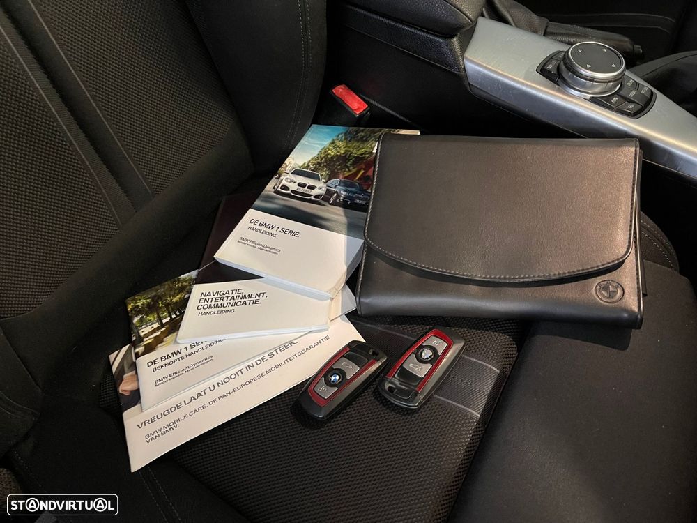 BMW 116 d Sport Line - 29
