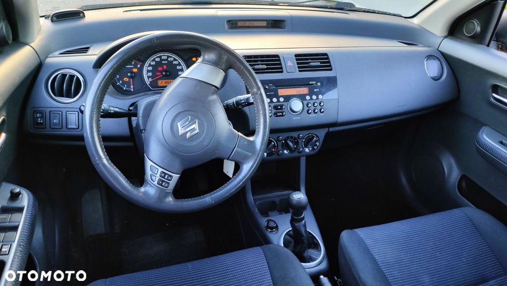 Suzuki Swift - 8