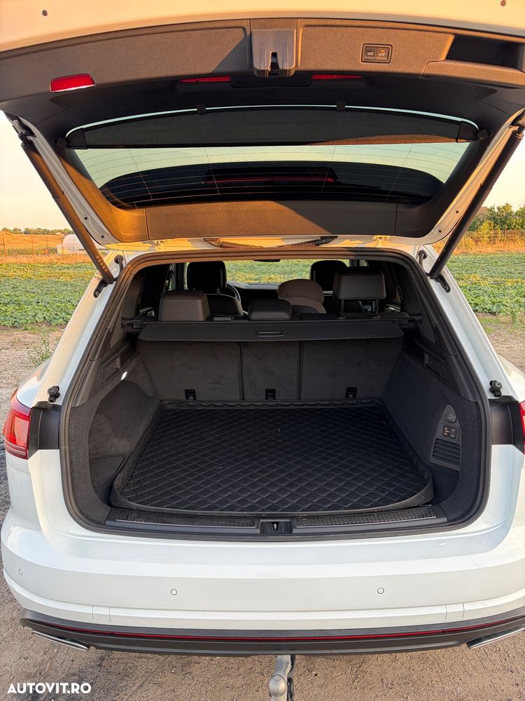 Volkswagen Touareg V6 TDI Elegance - 32