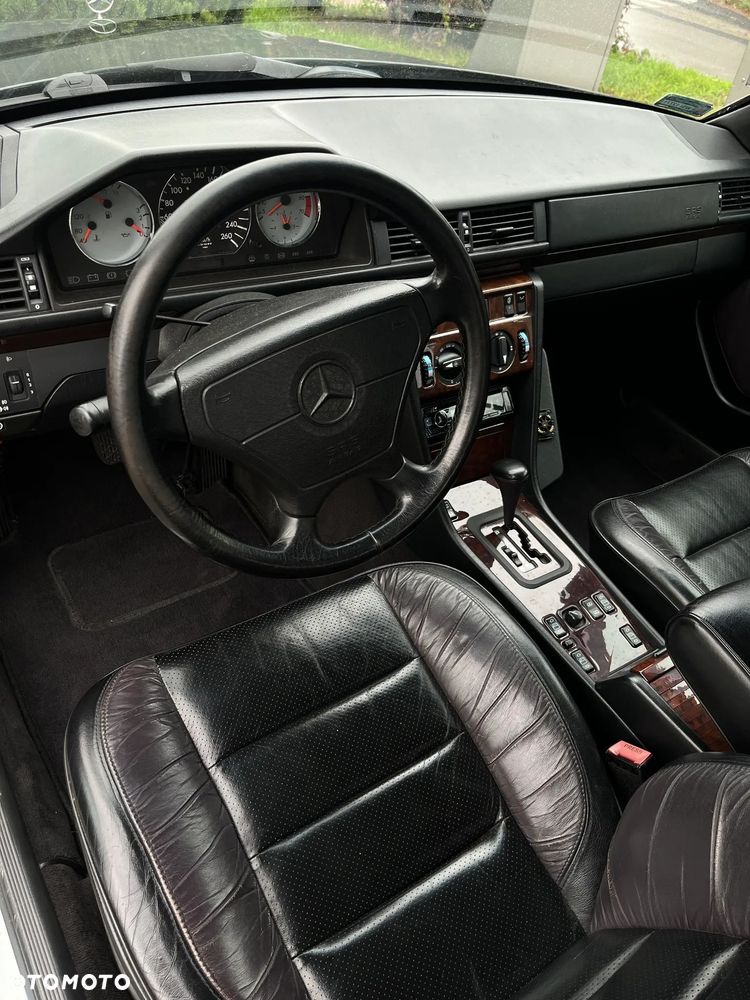 Mercedes-Benz Klasa E 500 - 11