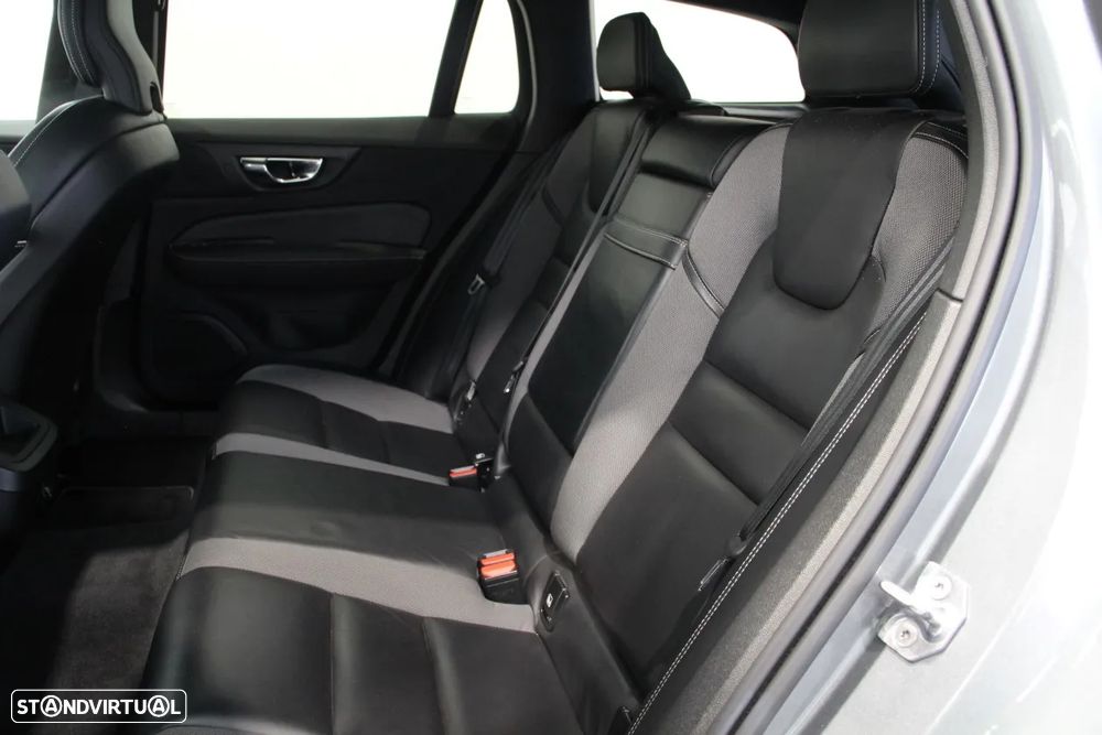 Volvo V60 2.0 D4 R-Design Geartronic - 40