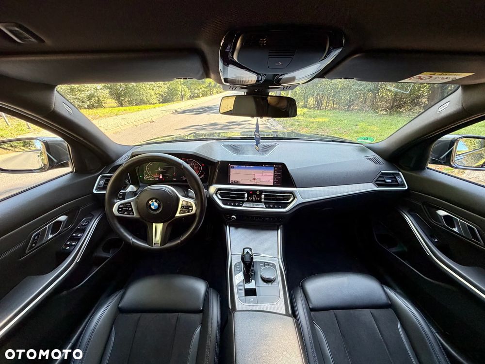 BMW Seria 3 320d xDrive MHEV M Sport sport - 12