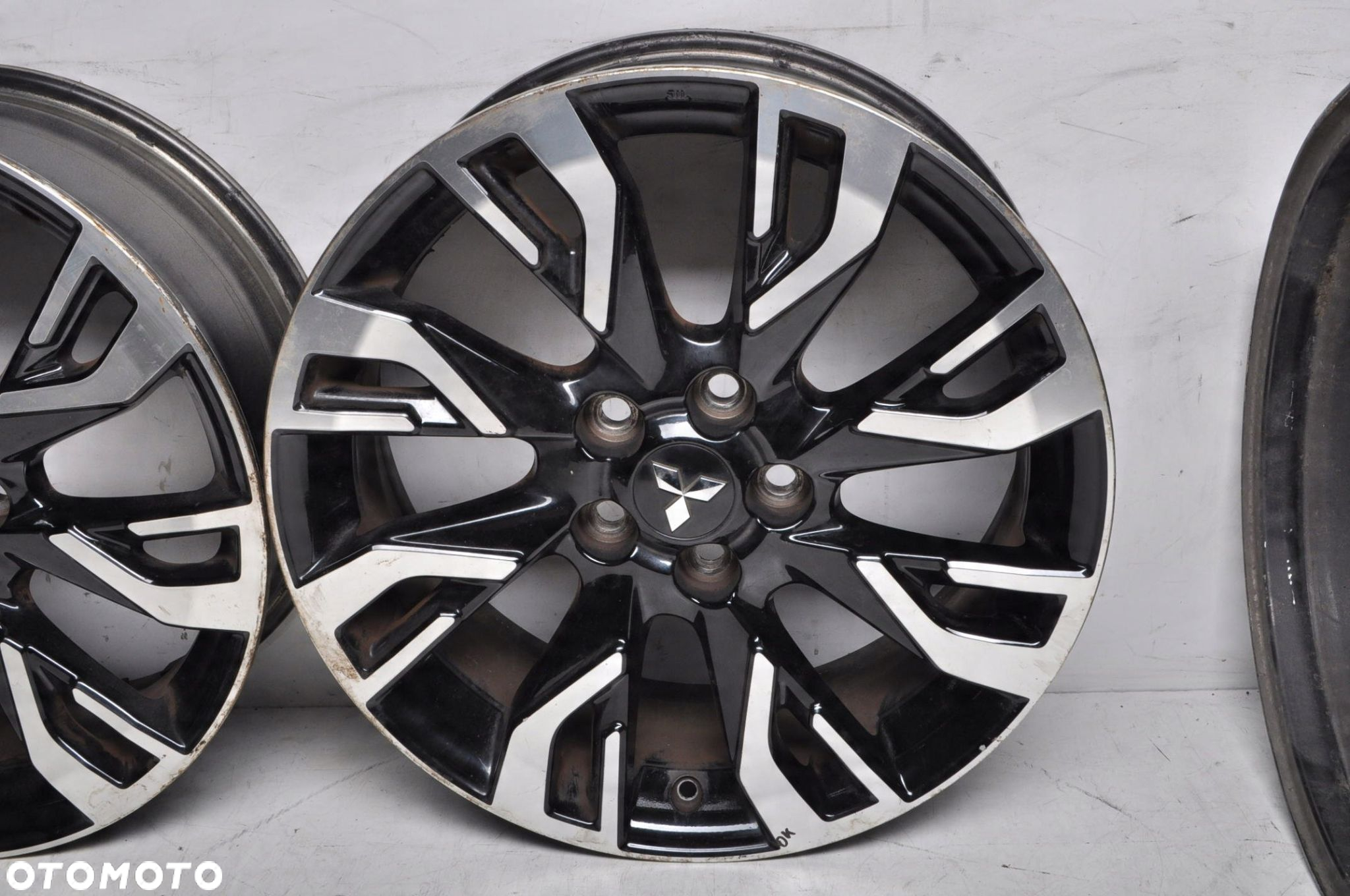 MITSUBISHI OUTLANDER ASX FELGI ALUMINIOWE R18 7J 5X114.3 ET38 - 10