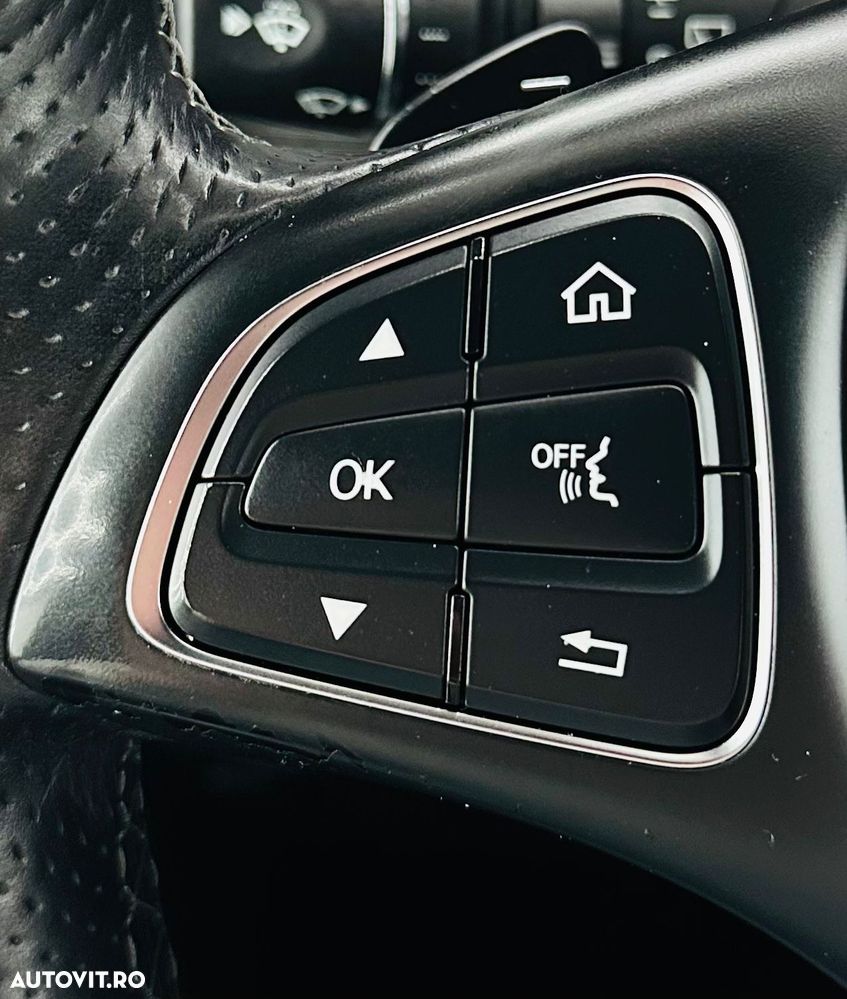 Mercedes-Benz V - 23