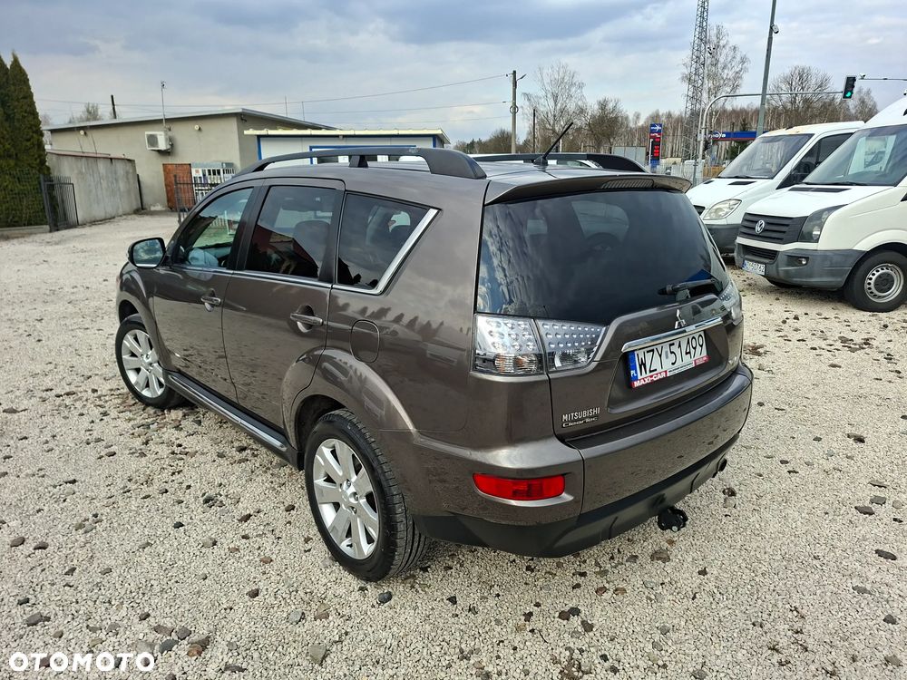 Mitsubishi Outlander 2.2 DI-D ClearTec 2WD Invite - 16
