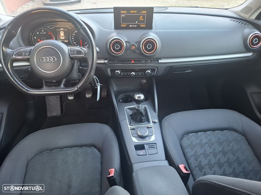 Audi A3 Limousine 1.6 TDI Advance - 7