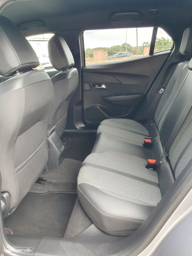 Peugeot 2008 Hybrid 145 e-DSC Allure - 43