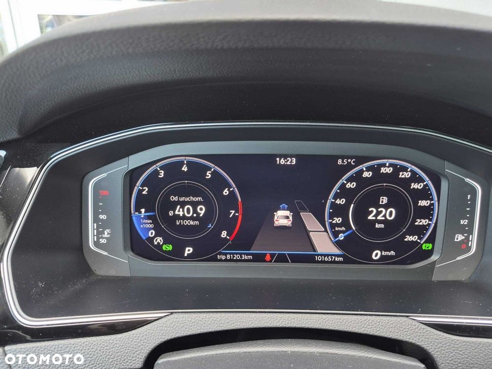 Volkswagen Passat - 10