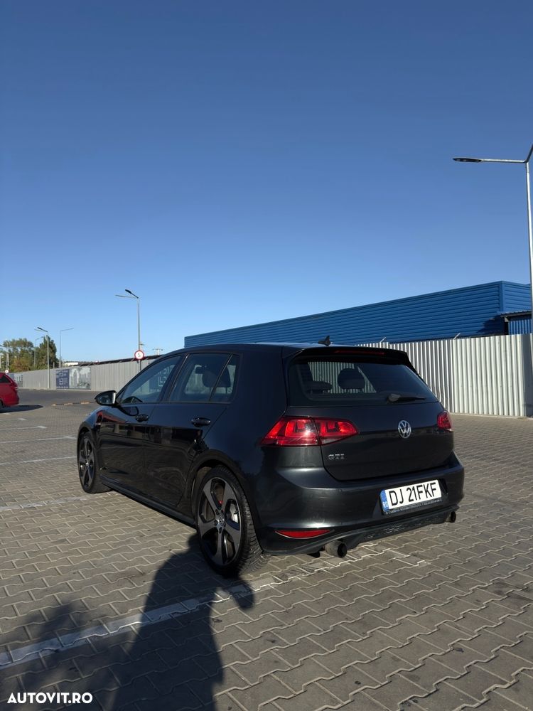 Volkswagen Golf 2.0 TSI BMT DSG GTI - 7