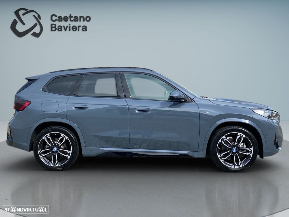 BMW iX1 xDrive30 Pack Desportivo M - 25