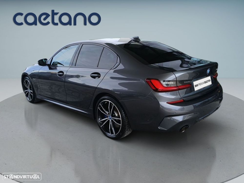 BMW 330 e Pack Desportivo M Auto - 6