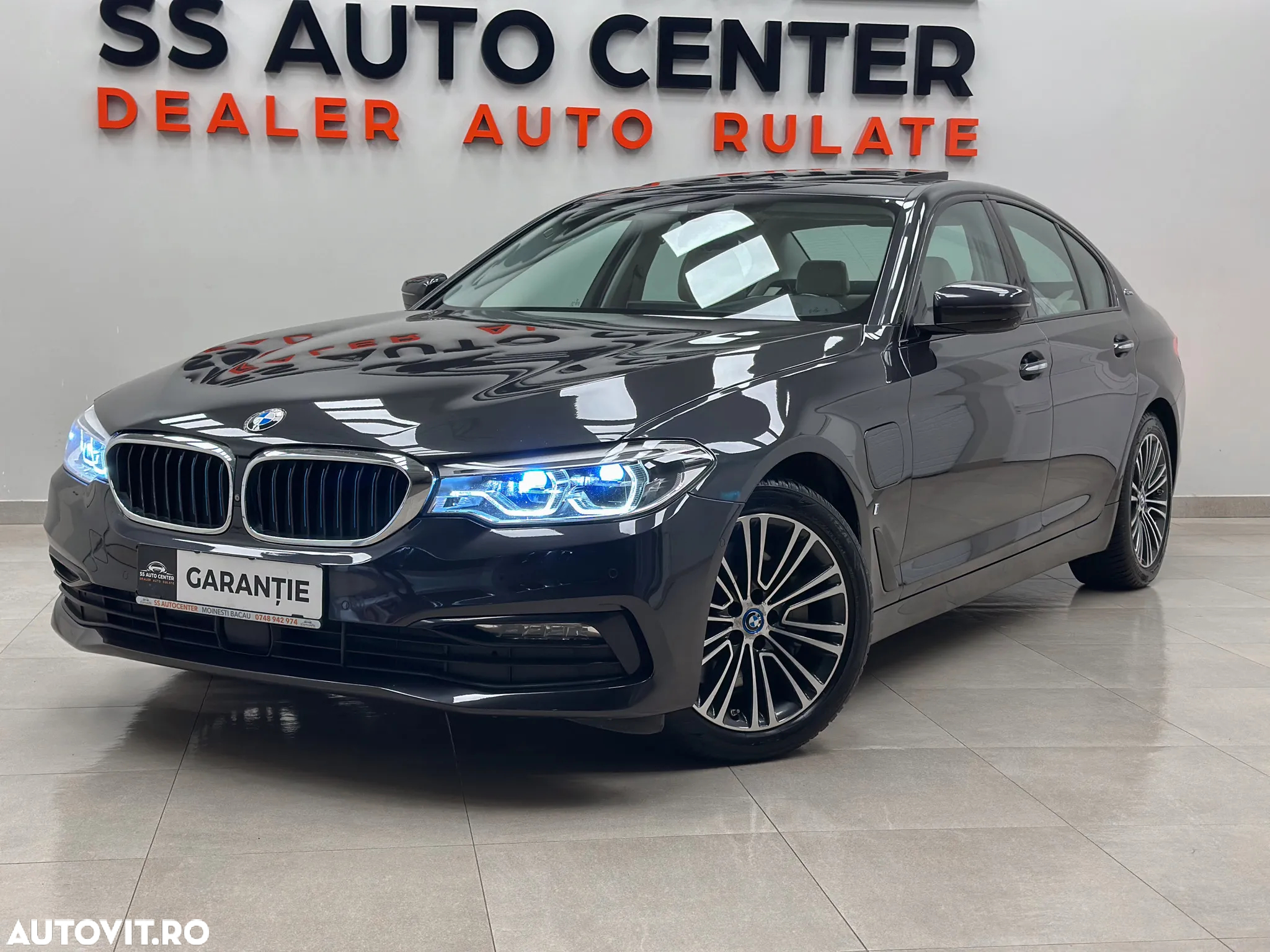 BMW Seria 5 530e Aut. Sport Line - 10