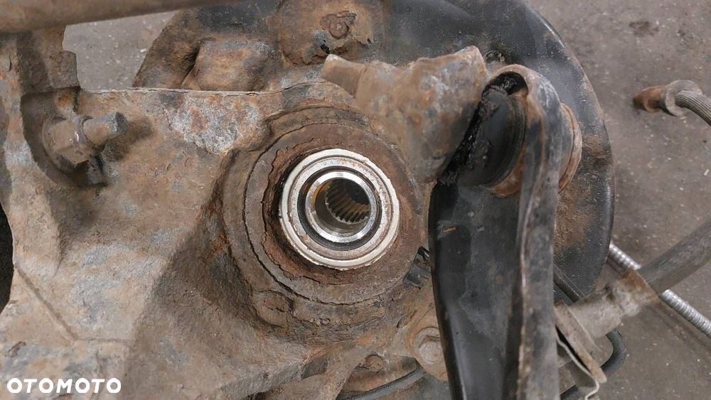WAHACZ LEWY TYŁ MAZDA TRIBUTE PRZEDLIFT - 4