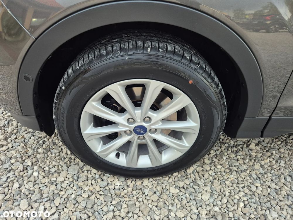Ford Kuga 2.0 TDCi 2x4 Titanium - 15