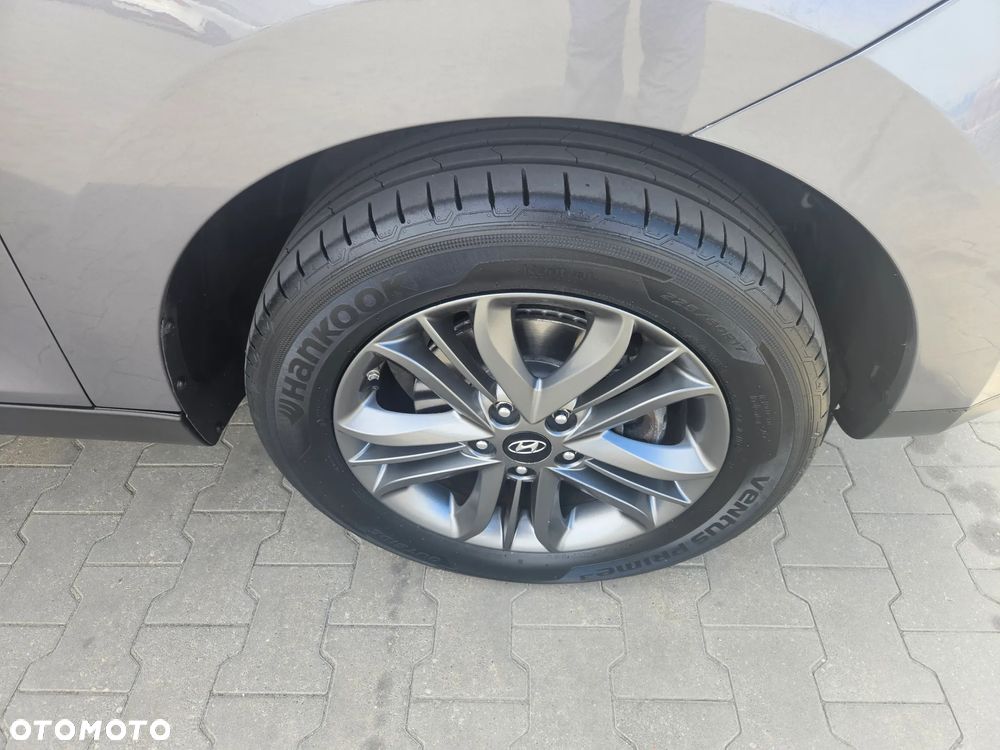 Hyundai ix35 blue 1.6 2WD Finale - 10