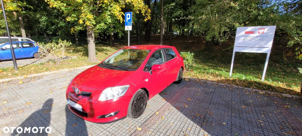 Toyota Auris 1.6 VVT-i Sol - 1