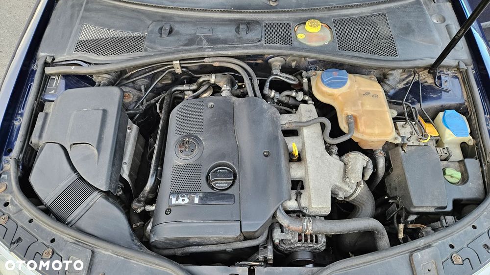 Volkswagen Passat 1.8T Basis - 37