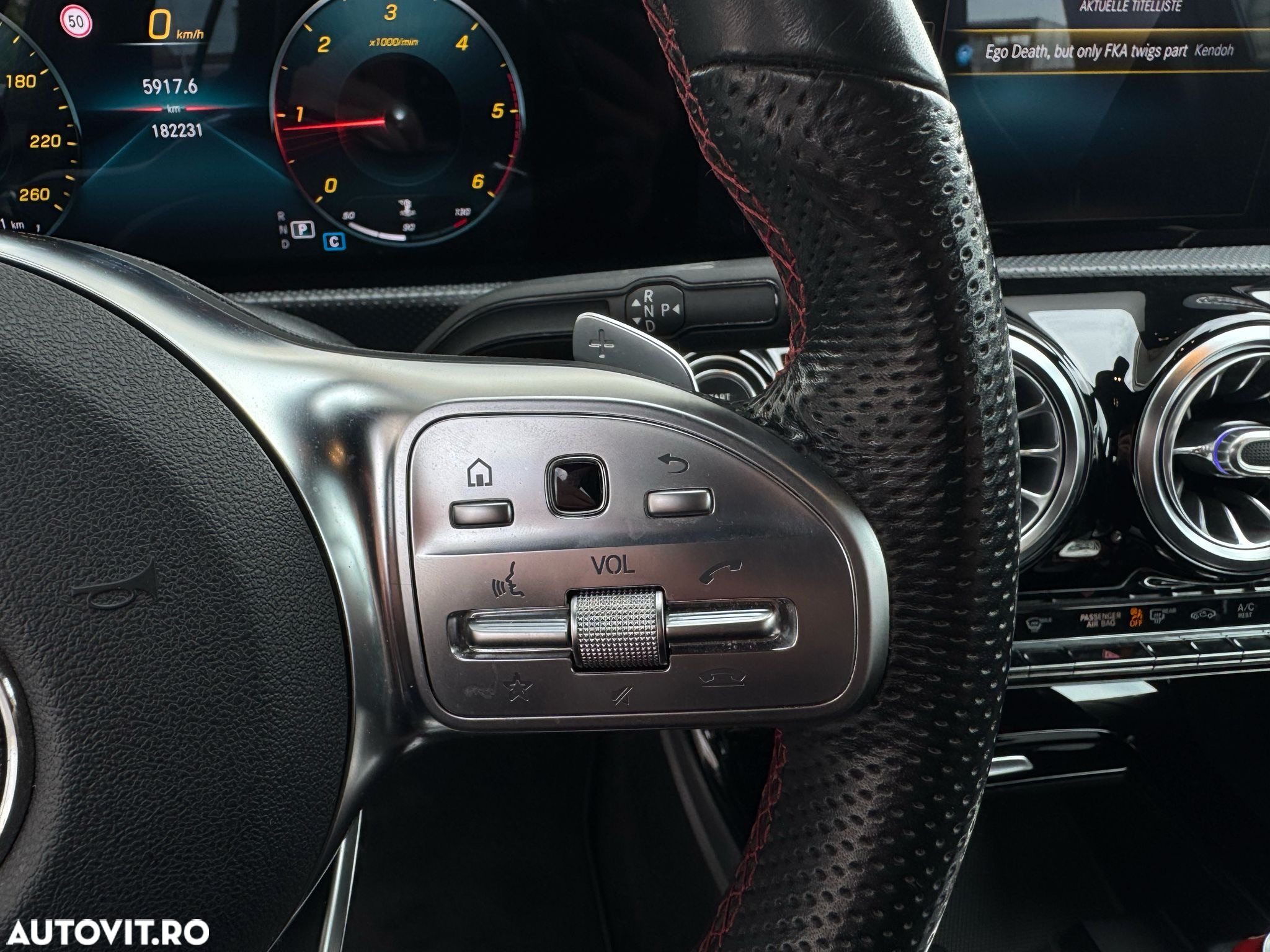 Mercedes-Benz A 180 d 7G-DCT AMG Line - 16