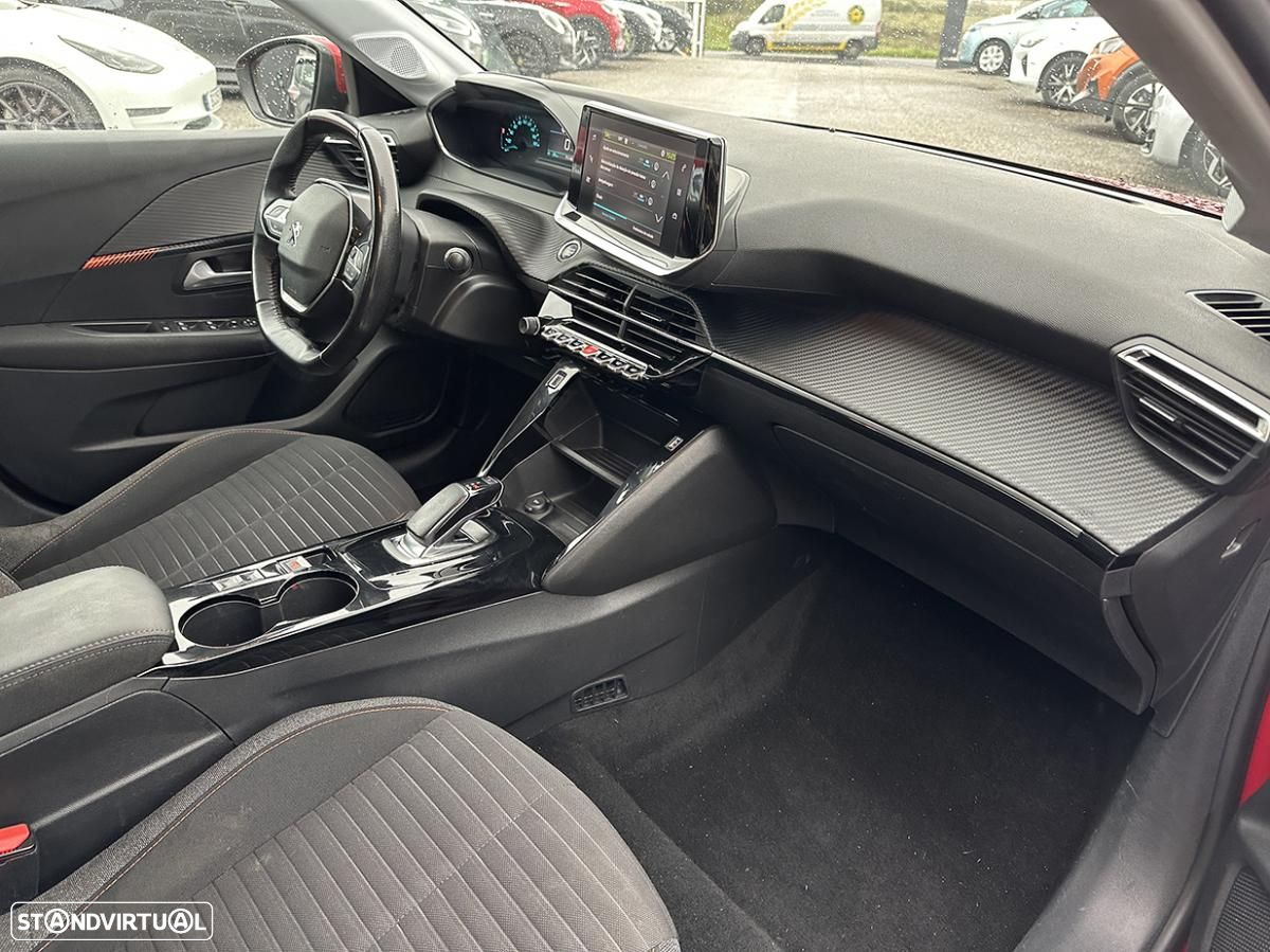 Peugeot e-208 Active - 38