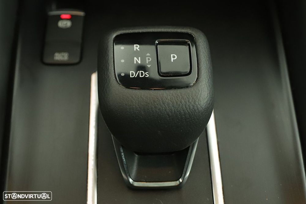 Nissan Qashqai 1.3 DIG-T N-Connecta Xtronic - 13