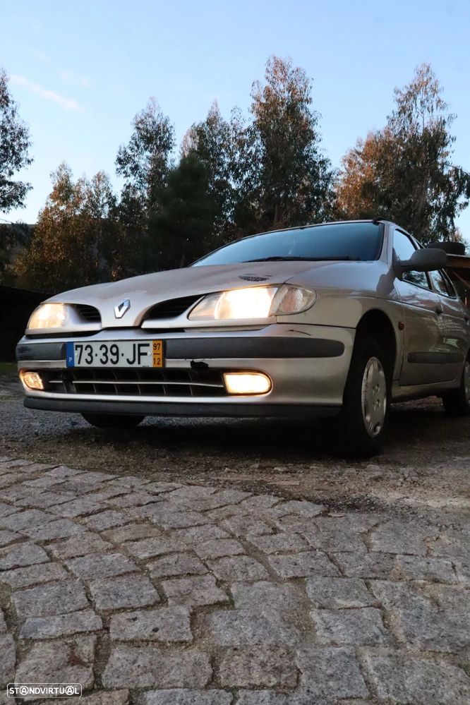 Renault Mégane CC - 1