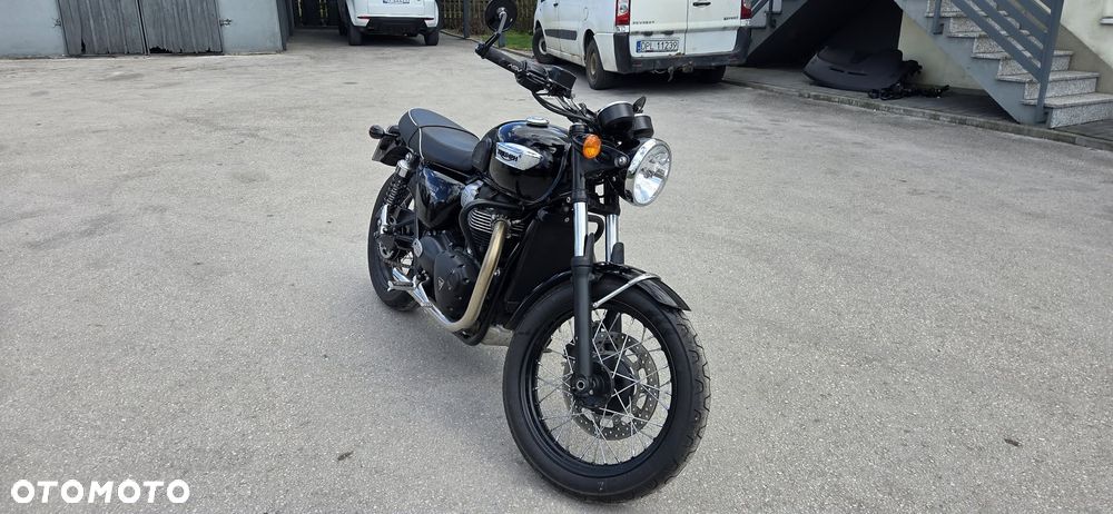 Triumph Bonneville - 10