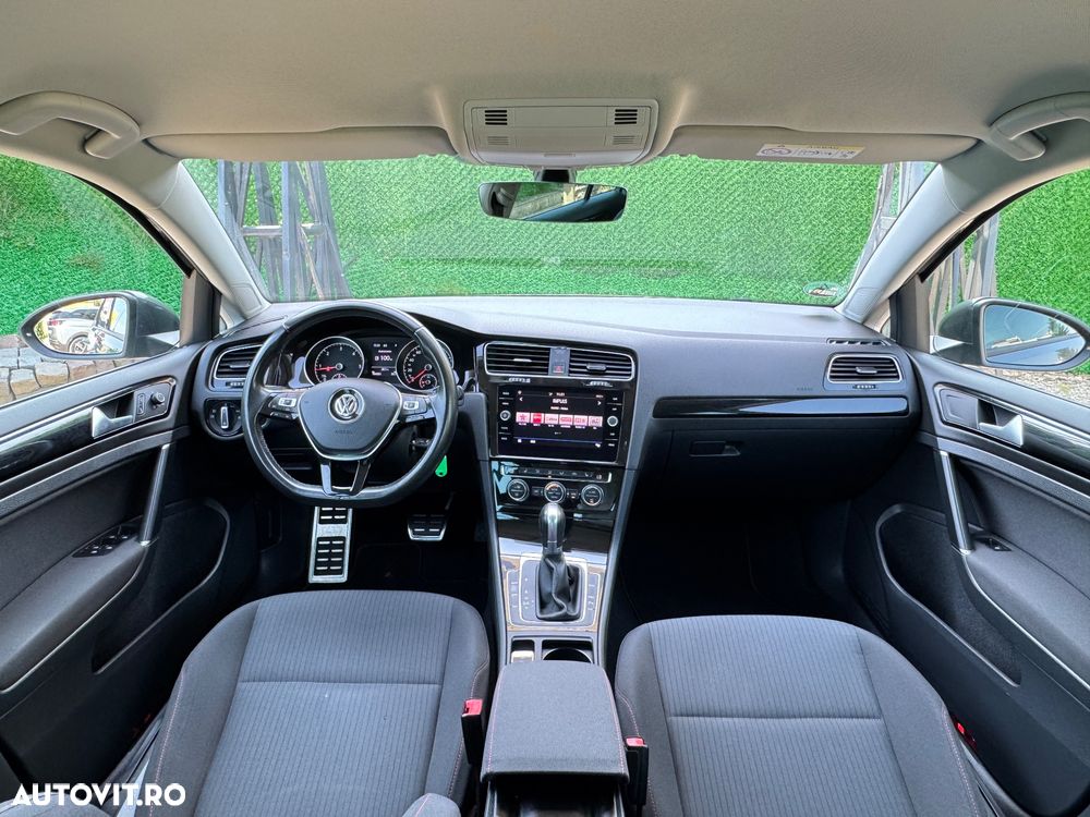 Volkswagen Golf 1.6 TDI DSG Sound - 9