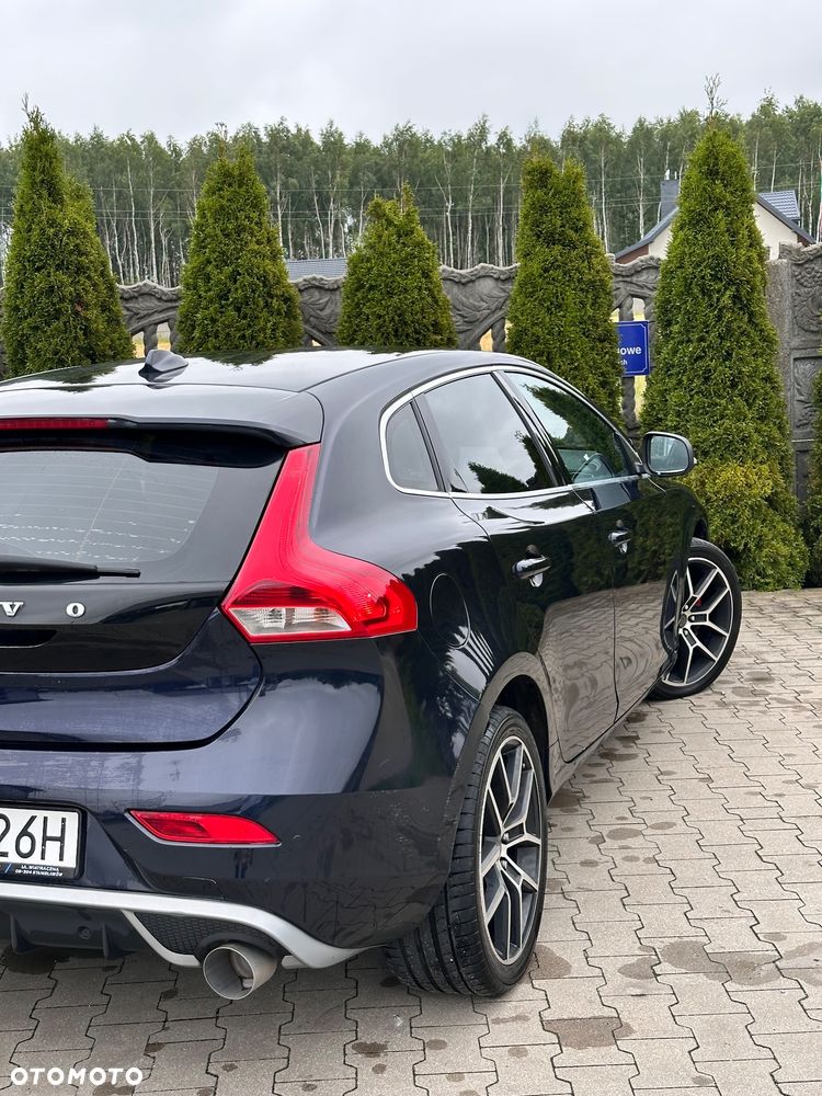 Volvo V40 D2 Kinetic - 13
