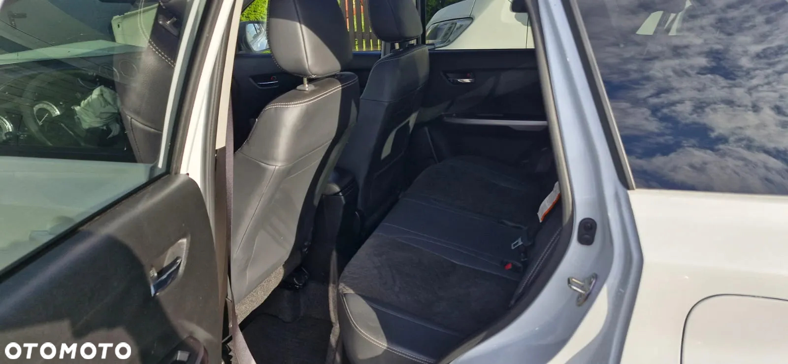 Suzuki Vitara 1.4 Boosterjet Hybrid Allgrip Comfort "SHIINKAI" - 11